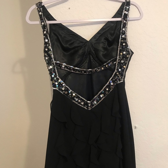 Prom Dress - Picture 4 of 8